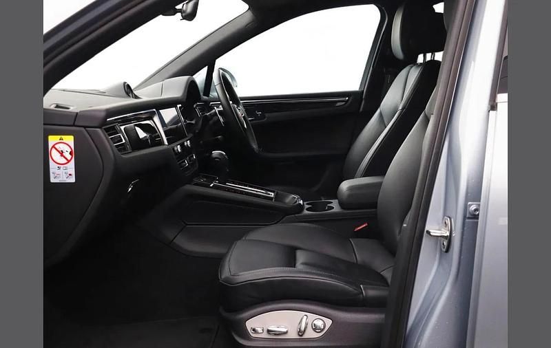 Used Porsche Macan S 374 HP (275 kW) 2024 Silver SUV