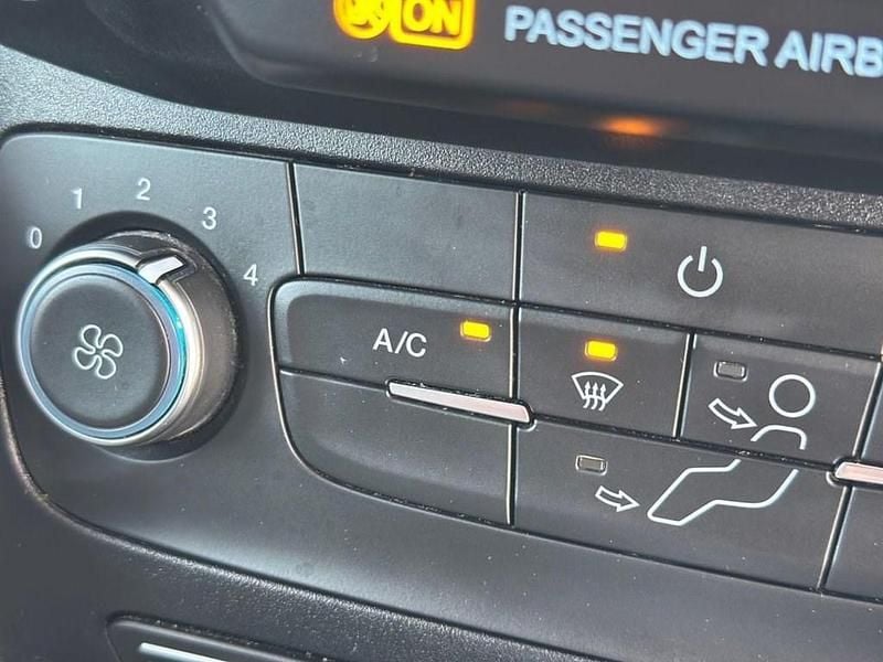Second-hand Ford Transit Connect S 100 CP (73 kW) 2019 Alb Monovolum