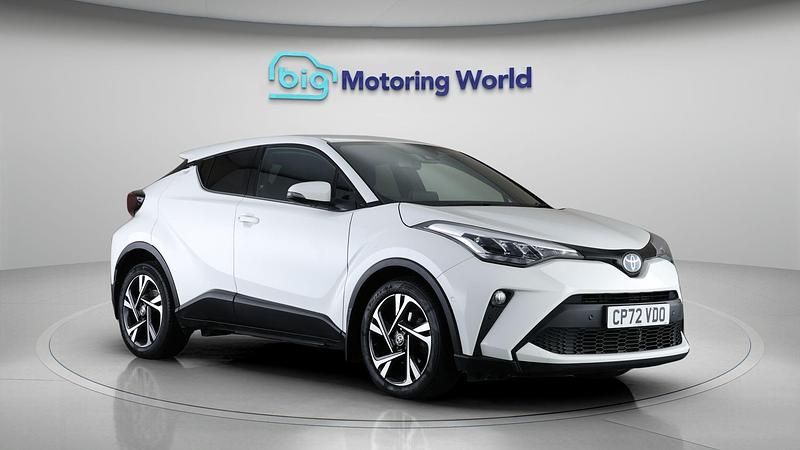 Used Toyota C-HR Design 122 HP (89 kW) 2023 White SUV