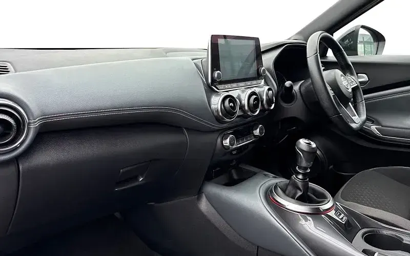 Used Nissan Juke N-Connecta 117 HP (86 kW) 2020 Red SUV