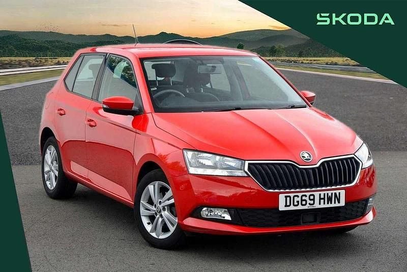 Corrida red Used 2019 Skoda Fabia SE Hatchback | £9,495 (Fair price) - Image 1/4