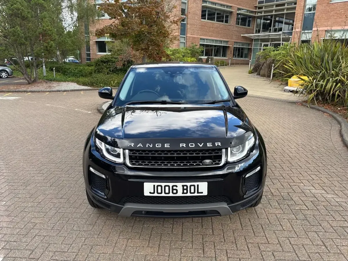 Used Land Rover Range Rover evoque SE 2016 Black Estate