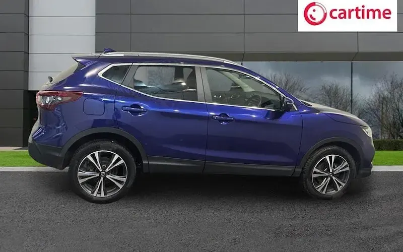 Used Nissan Qashqai N-Connecta 160 HP (117 kW) 2021 Blue SUV