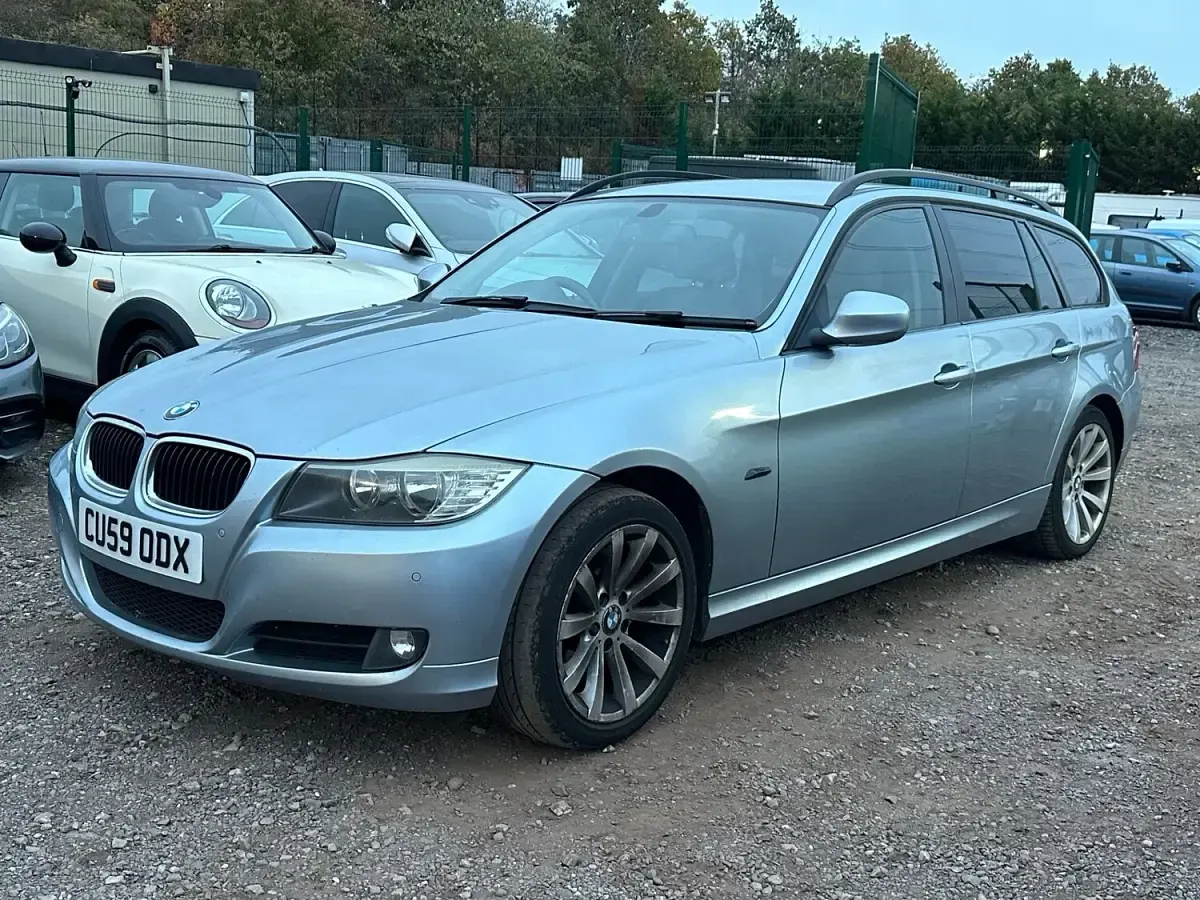 Used BMW 318 2009 Blue Estate