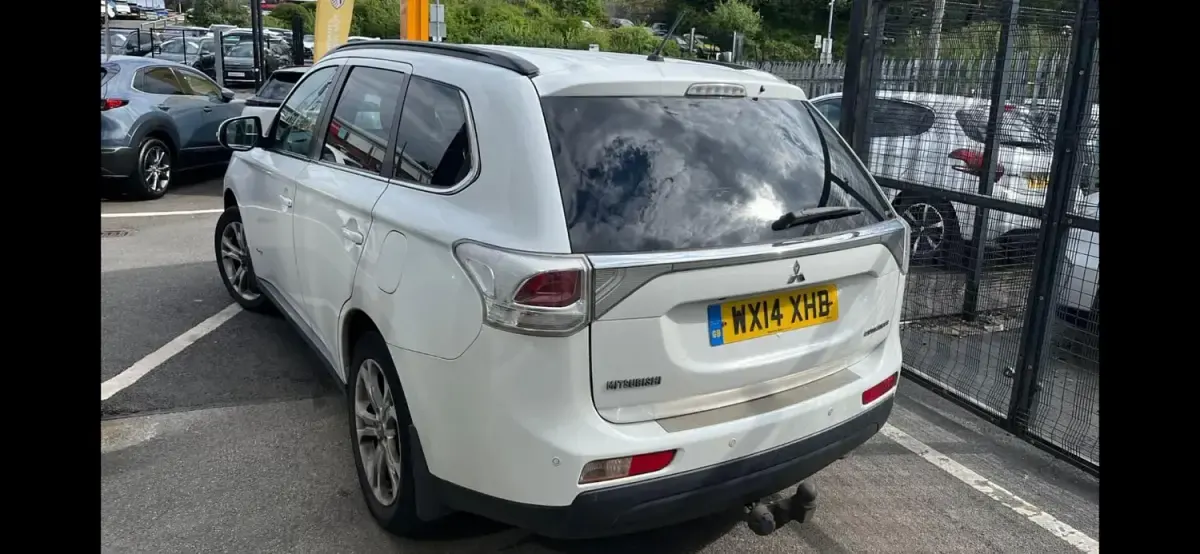 Używany Mitsubishi Outlander 2014 Biały SUV