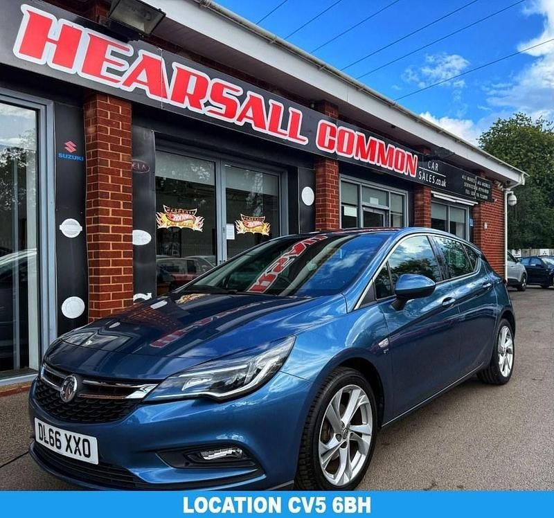 Blue Used 2016 Vauxhall Astra SRi Hatchback | £6,250 (Fair price) - Image 1/4