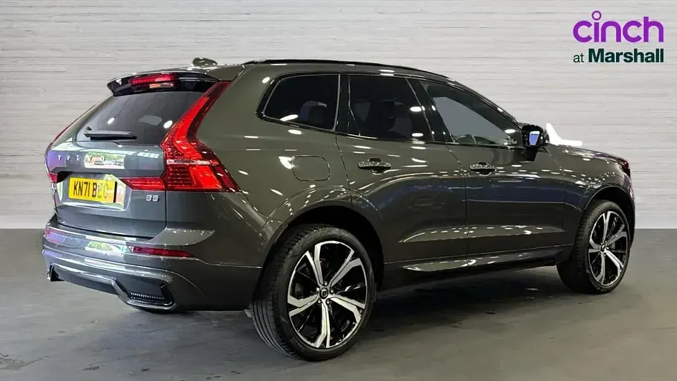 Second-hand Volvo XC60 R-Design Pro 250 CP (183 kW) 2021 Gri SUV