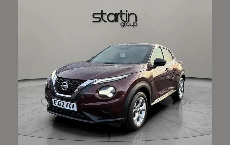 Used Nissan Juke N-Connecta 112 HP (82 kW) 2022 Red SUV