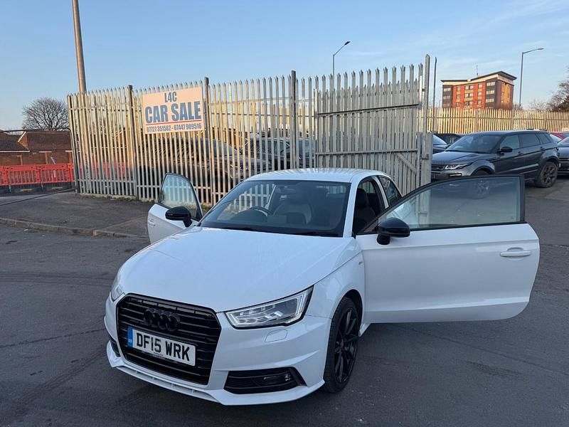 Begagnad Audi A1 S-Line 2015 Vit Halvkombi