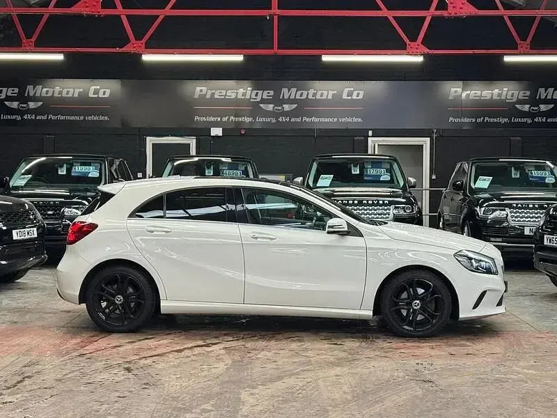 Used Mercedes A200 Sport Edition 156 HP (114 kW) 2018 White Hatchback