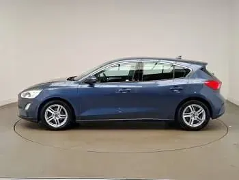 Usado Ford Focus Zetec 125 HP (91 kW) 2019 Azul Citadino