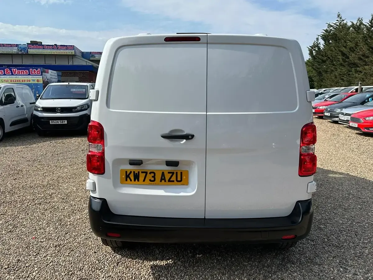Used Citroën Dispatch 2023 White MPV