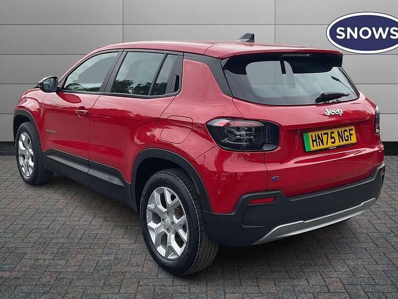 Used Jeep Avenger EV Altitude 114 kW (156 HP) 2025 Red SUV