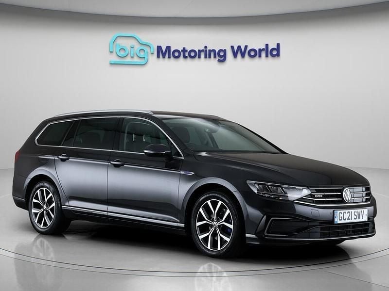 Grey Used 2021 VW Passat GTE Estate | £15,700 (Fair price) - Image 1/4