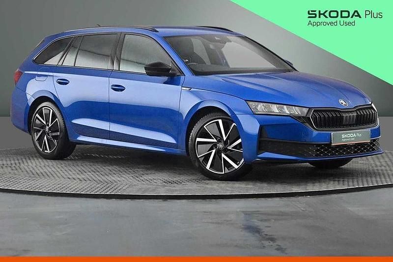 Used Skoda Octavia SportLine 110 HP (80 kW) 2025 Race blue metallic Estate