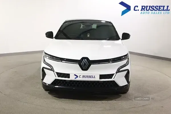 Used Renault Mégane Komfort 160 kW (218 HP) 2024 White/black Hatchback