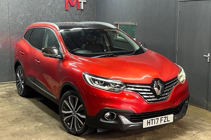 Red Used 2017 Renault Kadjar Signature SUV | £5,490 (Fair price) - Image 1/1