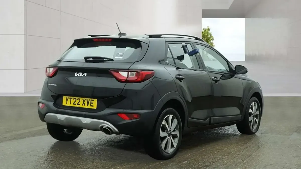 Used Kia Stonic 99 HP (72 kW) 2022 Black SUV