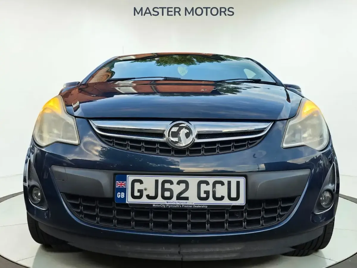 Used Vauxhall Corsa 90 HP (66 kW) 2012 Blue Hatchback