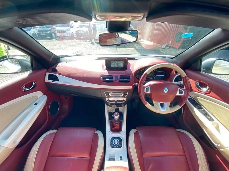 Used Renault Mégane Cabriolet Floride 2012 Cream Cabriolet