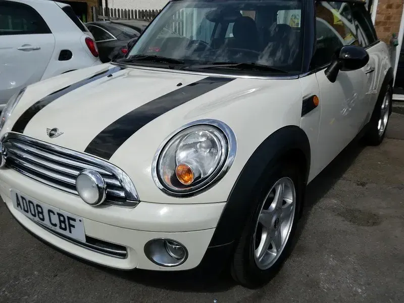 Usado Mini Cooper Hatch 2008 Blanco Utilitario