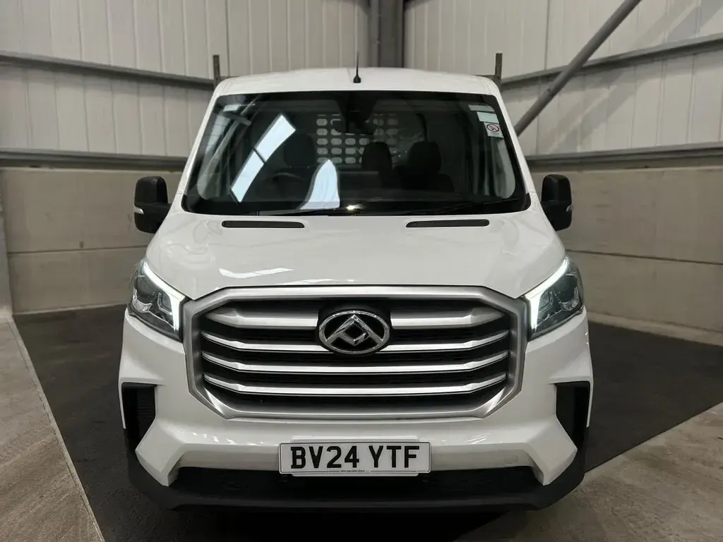 Used Maxus V90 150 HP (110 kW) 2024 White Van