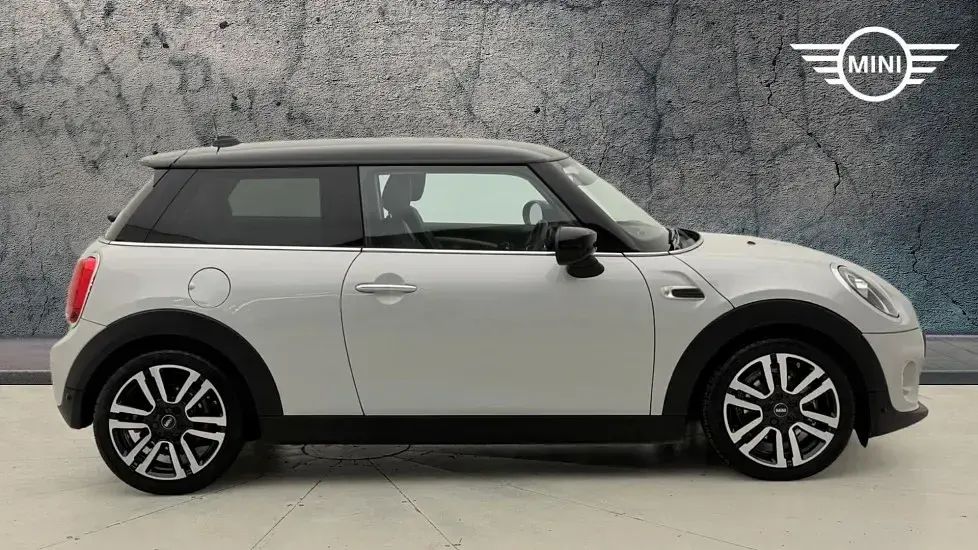 Used Mini Cooper Exclusive 134 HP (98 kW) 2020 Silver Hatchback