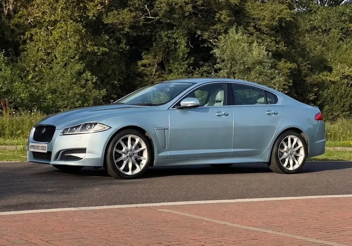 Used Jaguar XF Premium Luxury 2013 Blue Sedan