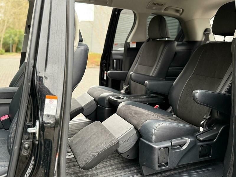 Used Toyota Estima Hybrid 2016 Black