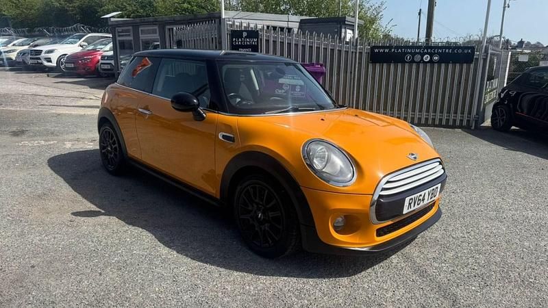 Used Mini Cooper Hatch 136 HP (100 kW) 2014 Orange Hatchback