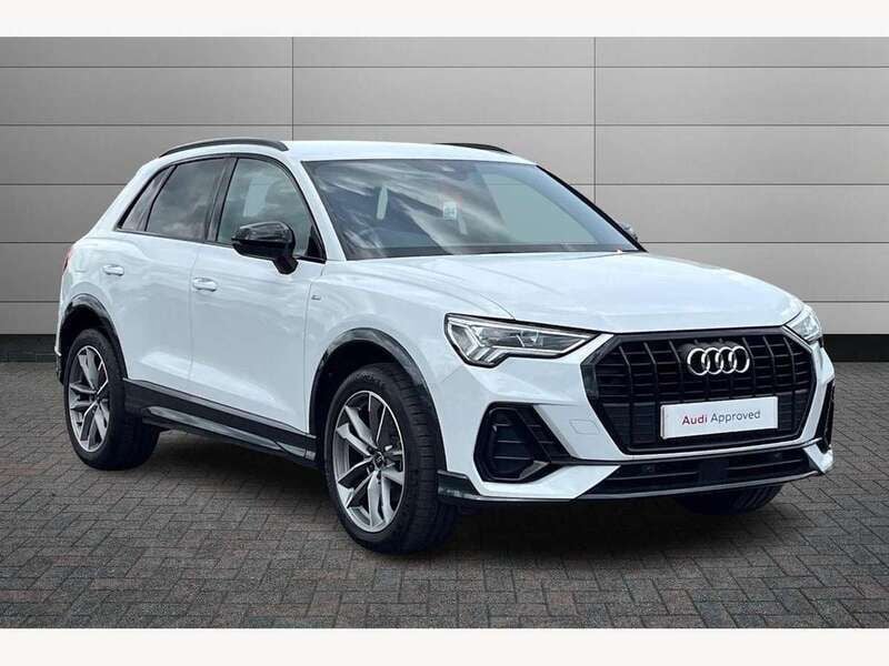 Glacier white Used 2023 Audi Q3 Black Edition SUV | £33,150 (Fair price) - Image 1/4