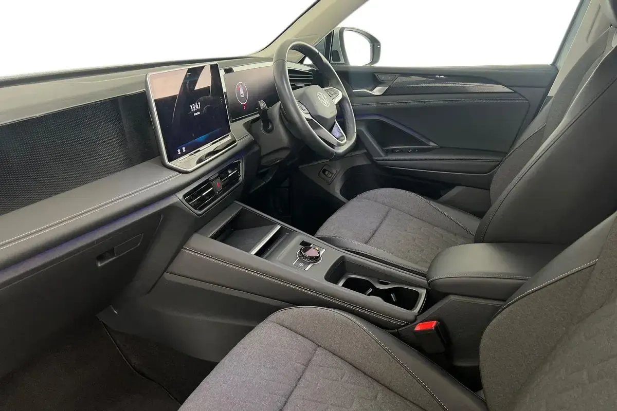 Used VW Tiguan Match 150 HP (110 kW) 2024 Silver SUV
