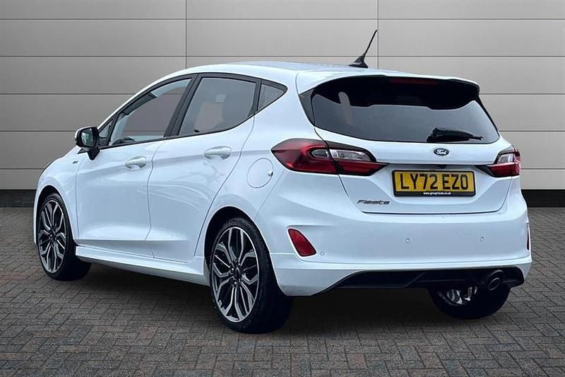 Used Ford Fiesta ST-Line X 100 HP (73 kW) 2022 Frozen white Hatchback