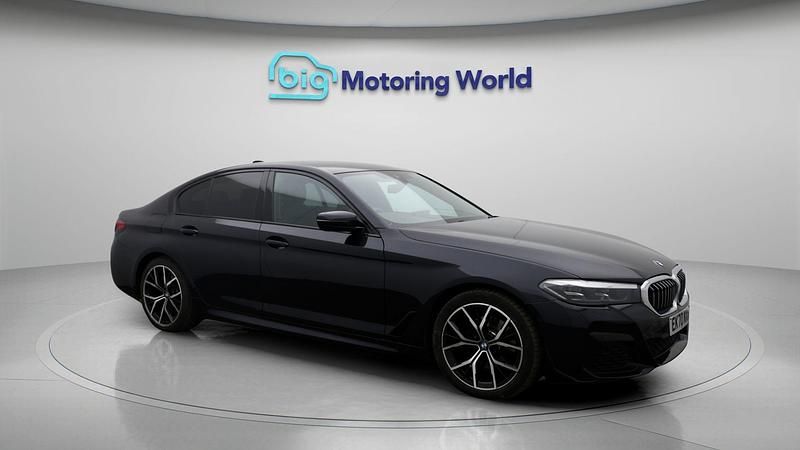 Used 2020 BMW 520 M Sport Sedan | £22,200 (Fair price) - Image 1/4
