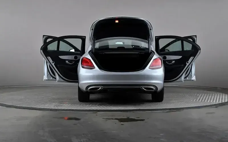 Used Mercedes C300 258 HP (189 kW) 2019 Silver Sedan