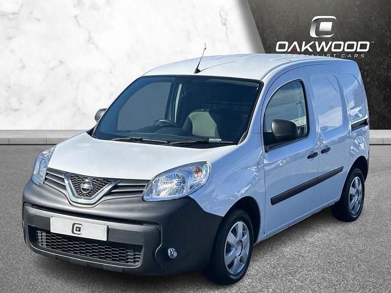 Used Nissan NV250 Acenta 115 HP (84 kW) 2021 White Van