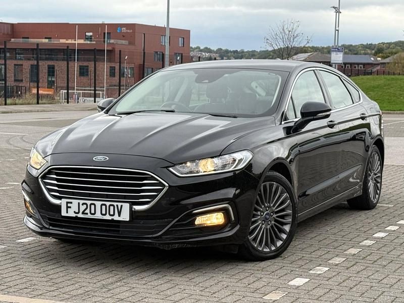 Black Used 2020 Ford Mondeo Titanium Hatchback | £10,590 (Super price) - Image 1/4