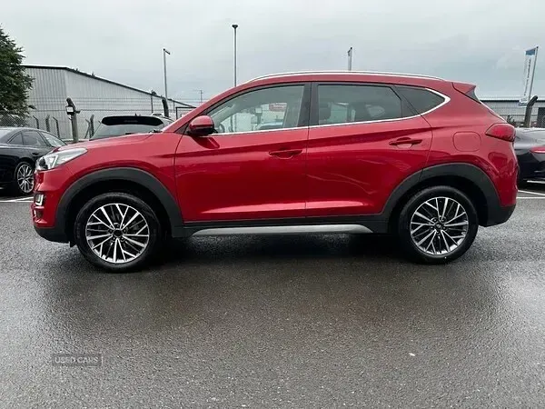 Used Hyundai Tucson Premium 136 HP (100 kW) 2019 Red SUV
