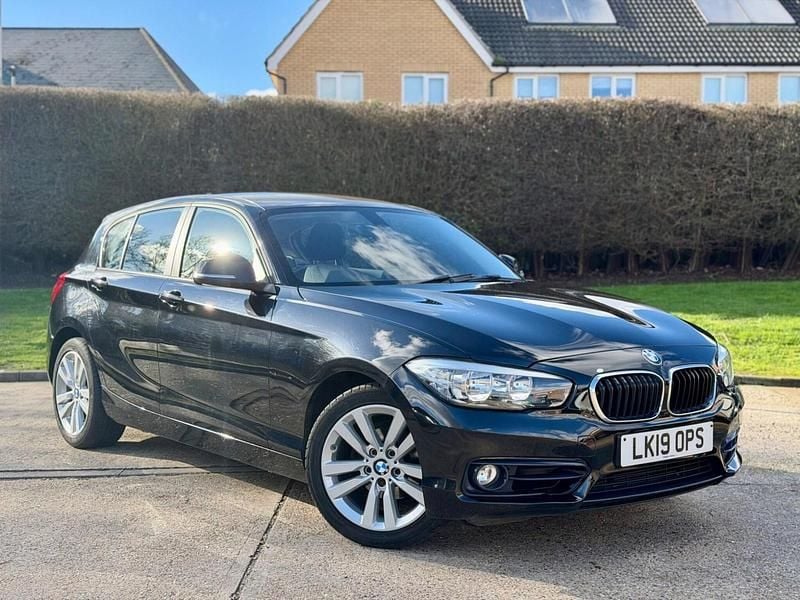 Used BMW 118 Sport Line 2019 Black Hatchback