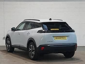 Used Peugeot e-2008 Allure 100 kW (136 HP) 2025 White SUV