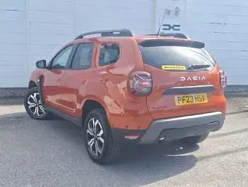 Used Dacia Duster Journey 90 HP (66 kW) 2023 Orange SUV