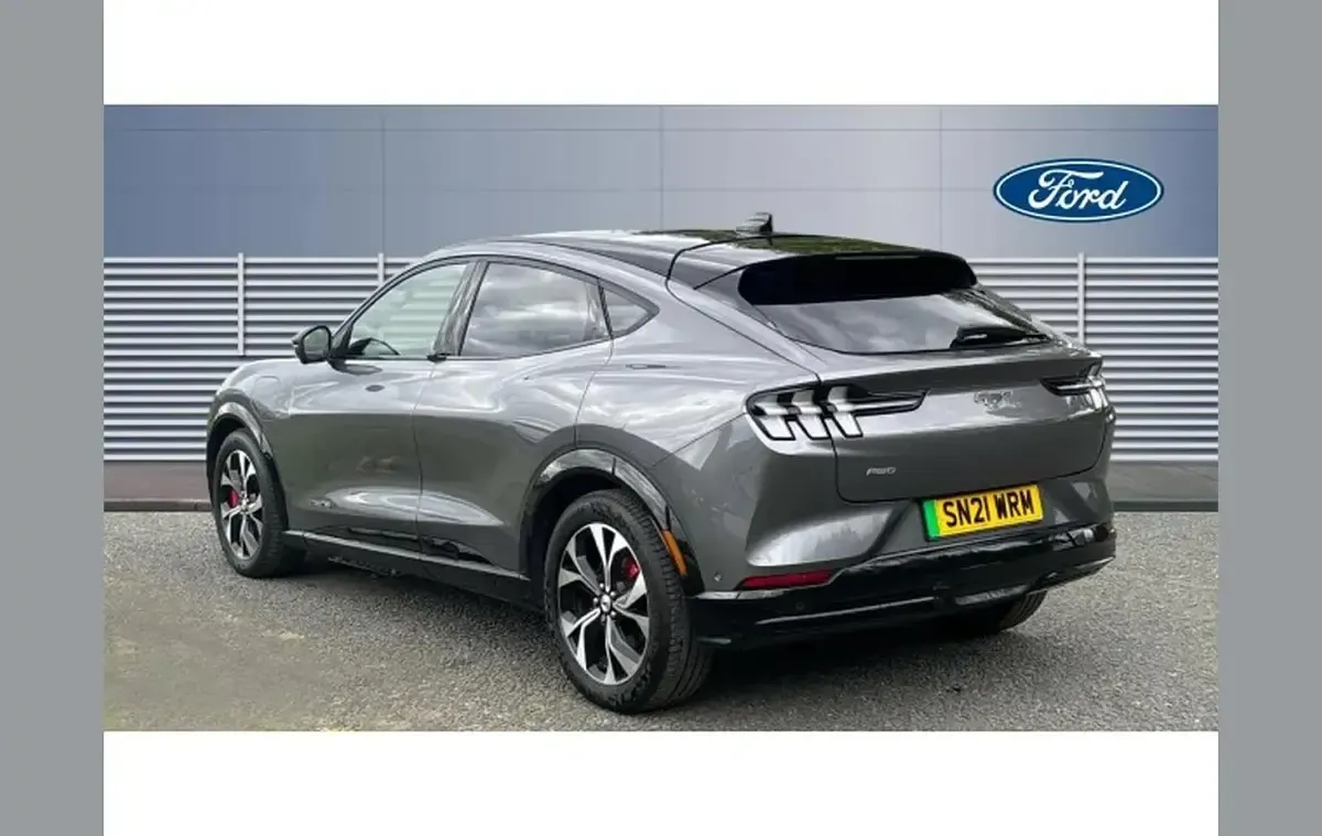 Używany Ford Mustang Mach-E Extended Range 253 kW (345 KM) 2021 Szary SUV