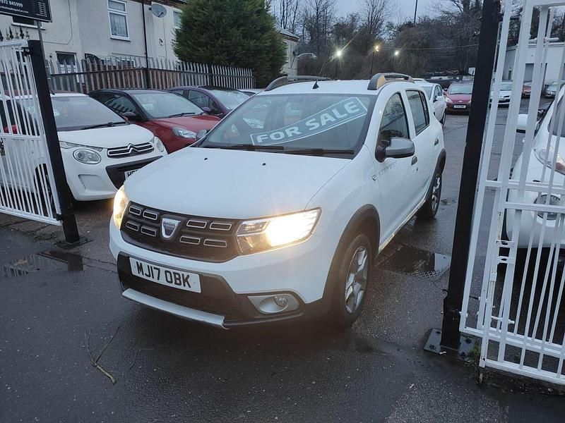 Used Dacia Sandero Ambiance 2017 White Hatchback