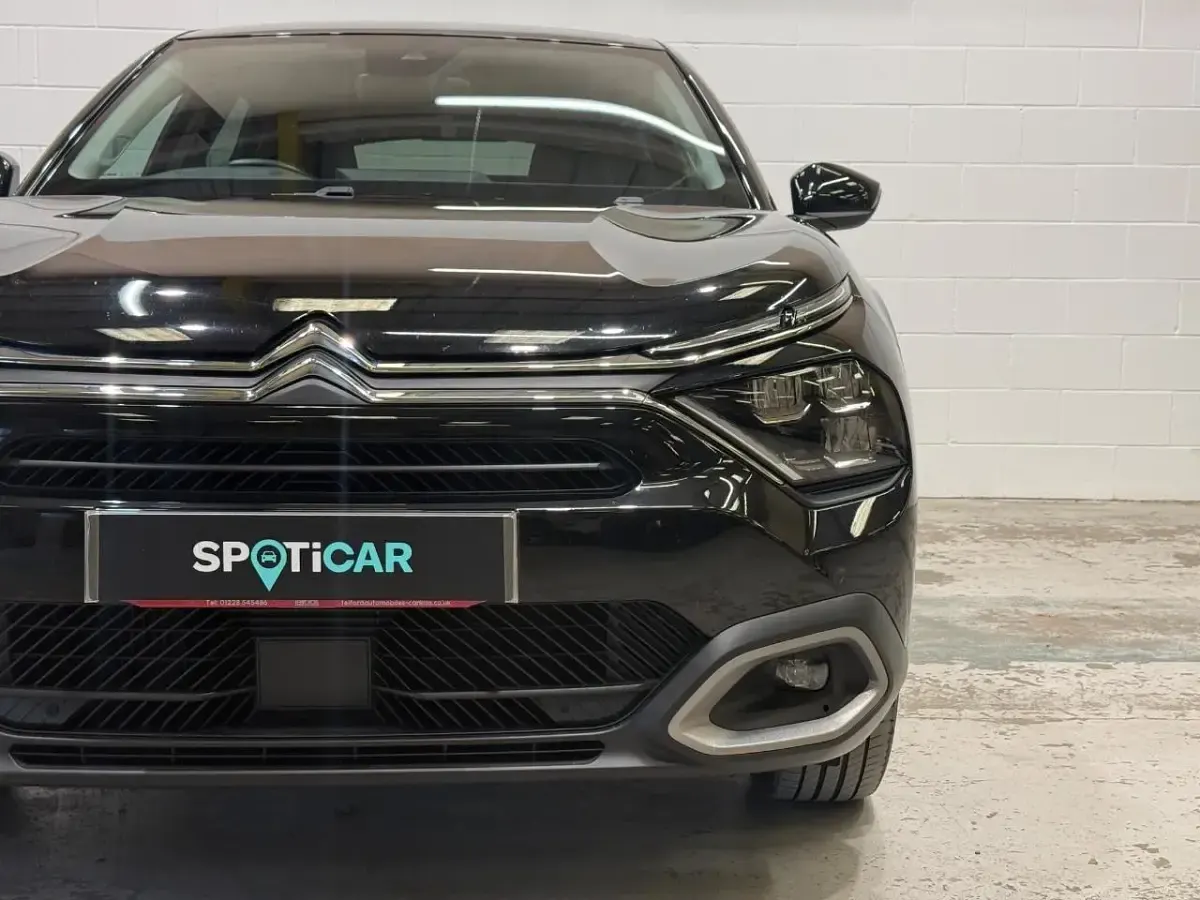 Usado Citroën C4 PureTech 127 HP (93 kW) 2022 Preto Citadino