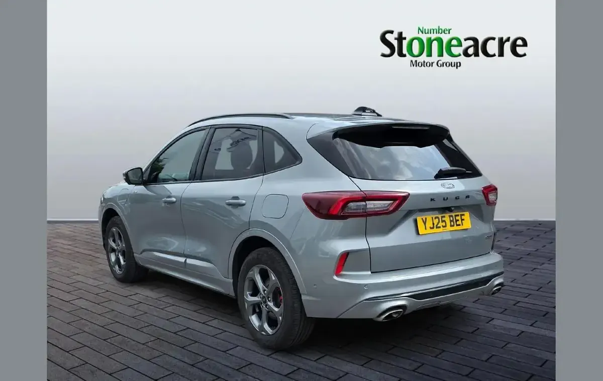 Käytetty Ford Kuga ST-Line 239 HP (175 kW) 2025 Hopea Katumaasturi