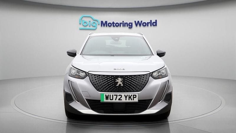 Used Peugeot e-2008 Allure+ 98 kW (134 HP) 2022 Grey SUV