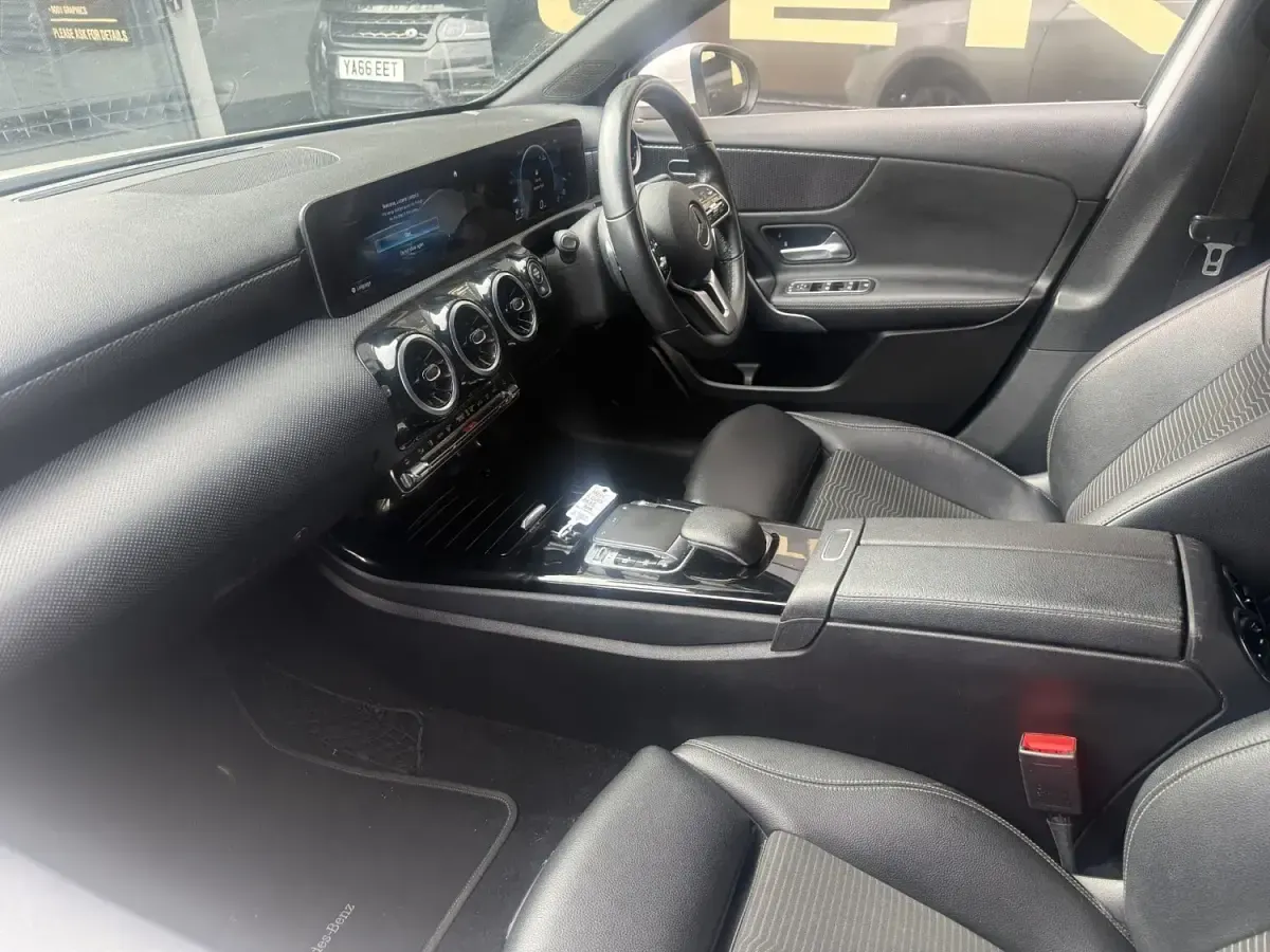 Used Mercedes A180 Executive 2018 White Hatchback