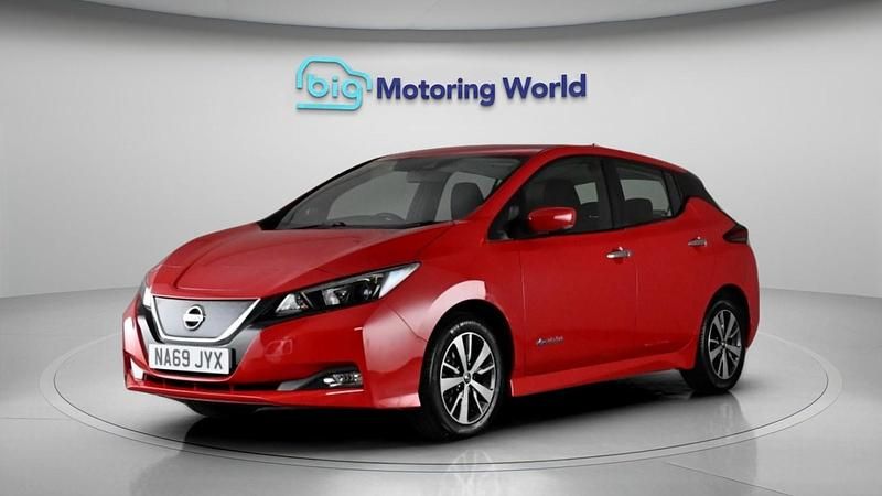 Used Nissan Leaf Acenta 110 kW (150 HP) 2019 Red Hatchback