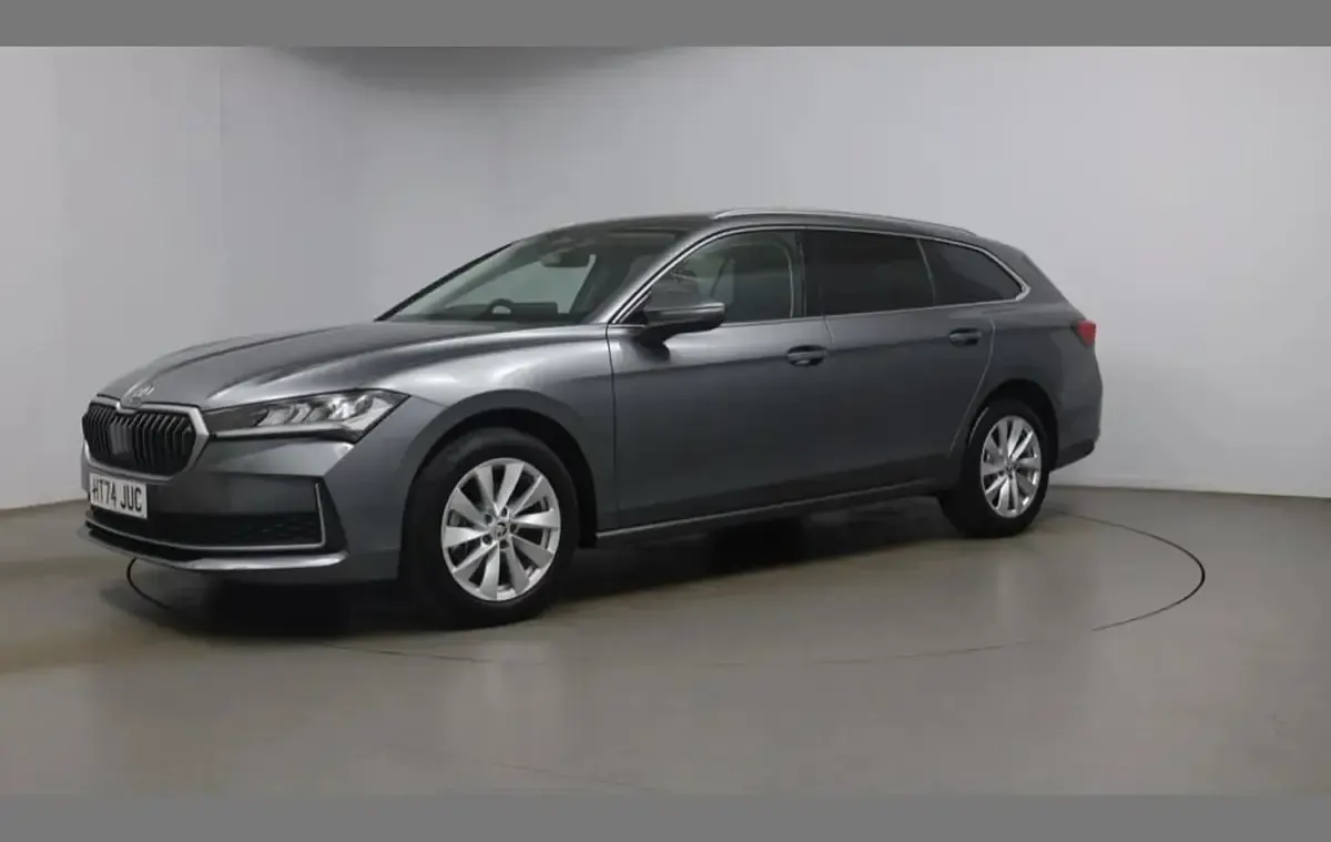 Used Skoda Superb SE Technology 150 HP (110 kW) 2024 Grey Estate