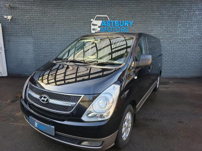 Used Hyundai I800 Style 2012 Black MPV